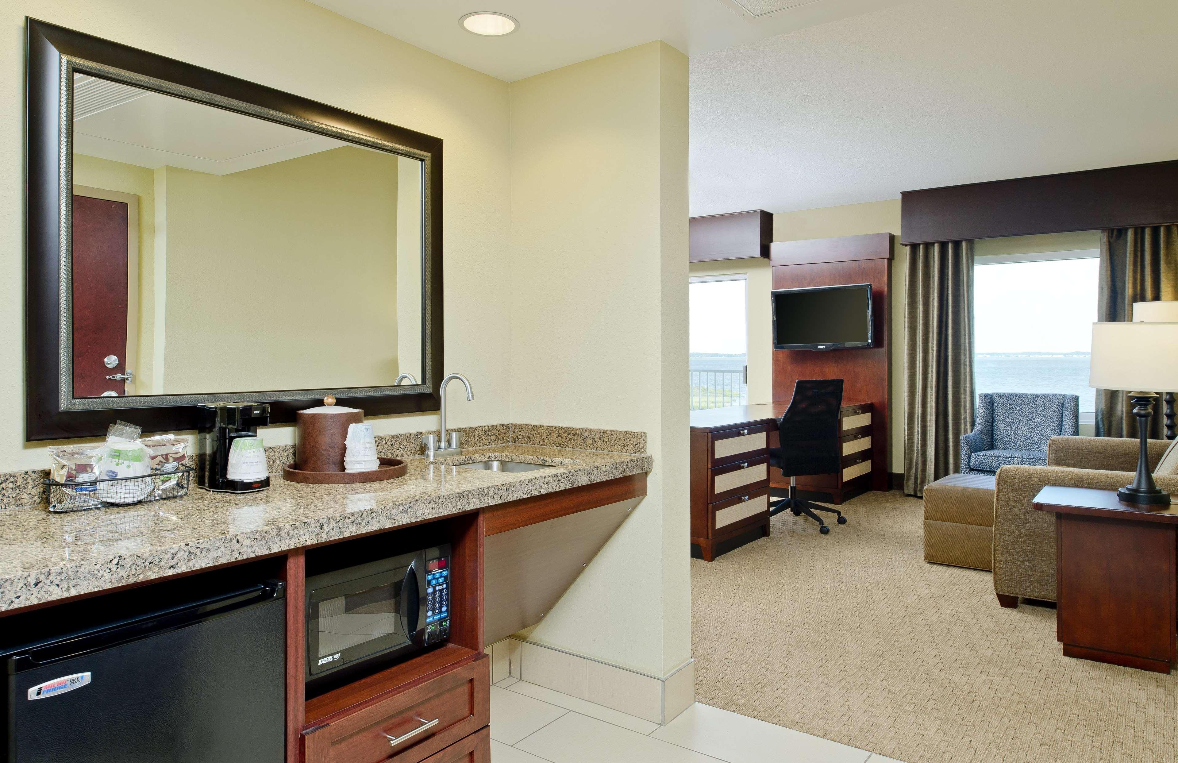 Hampton Inn & Suites Ocean City Bayfront-Convention Center Værelse billede